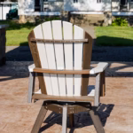 Swivel dining chair for outdoor seating