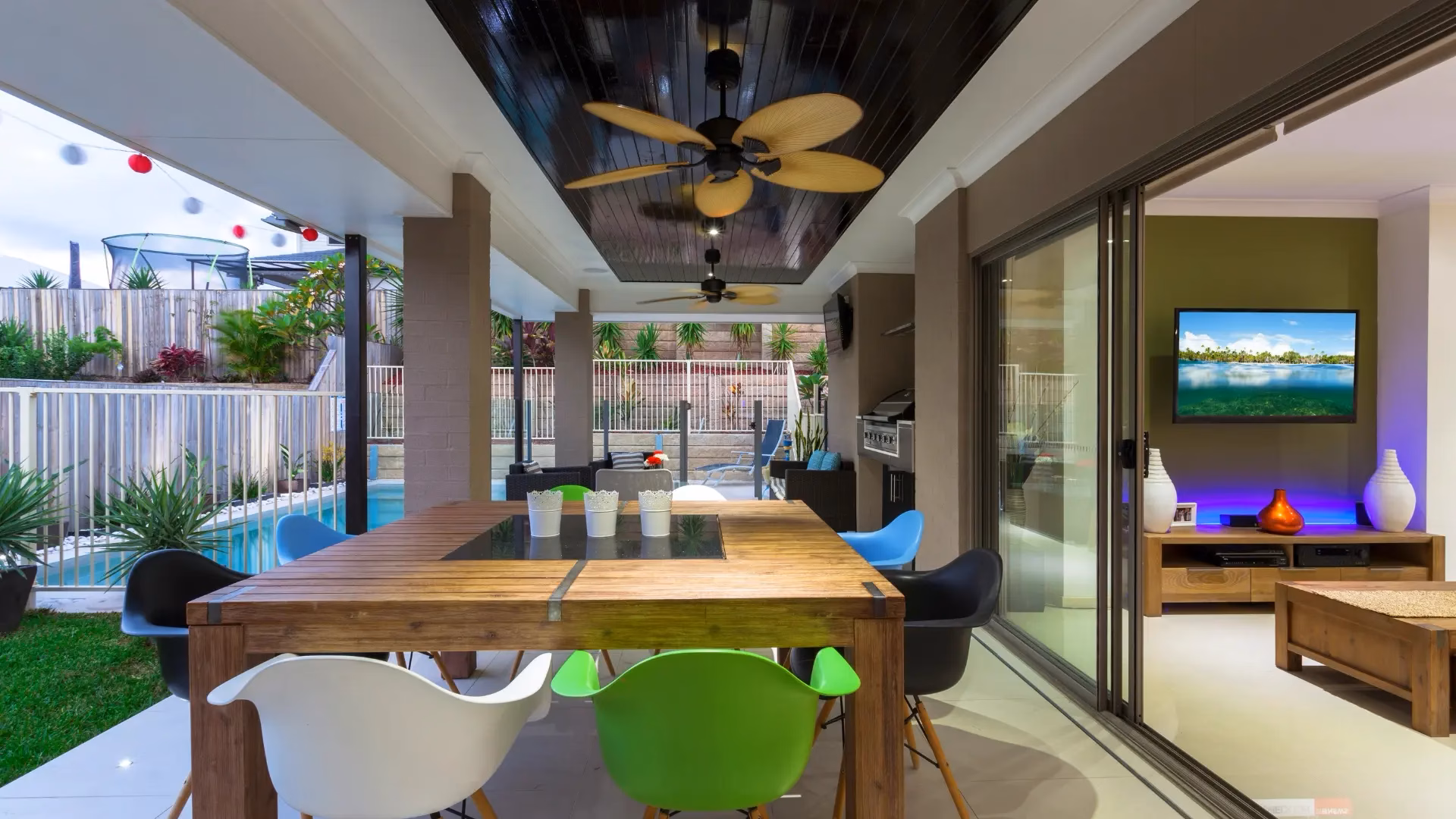 beautiful patio with high technology incoprorated