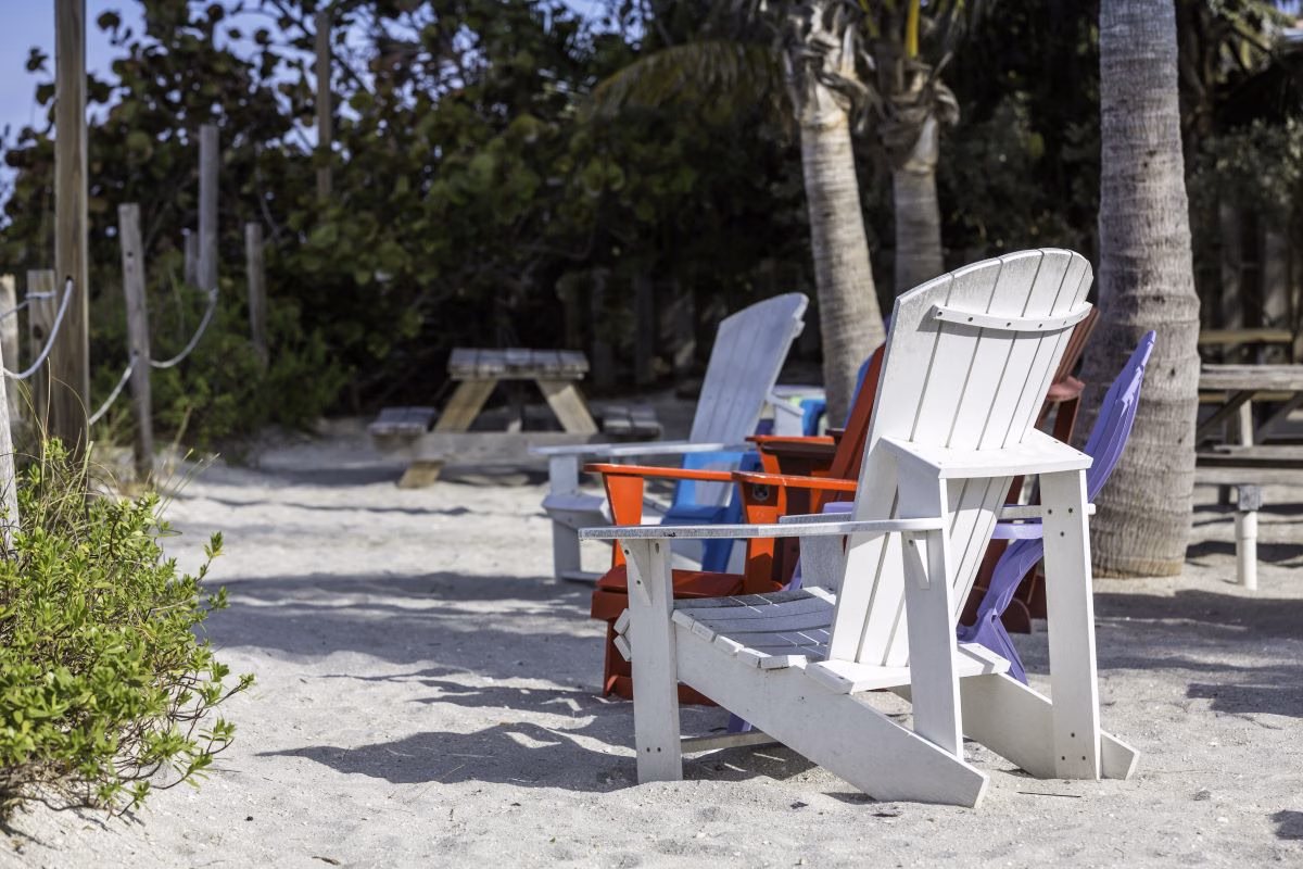 beach-chairs-by-the-ocean-in-south-florida