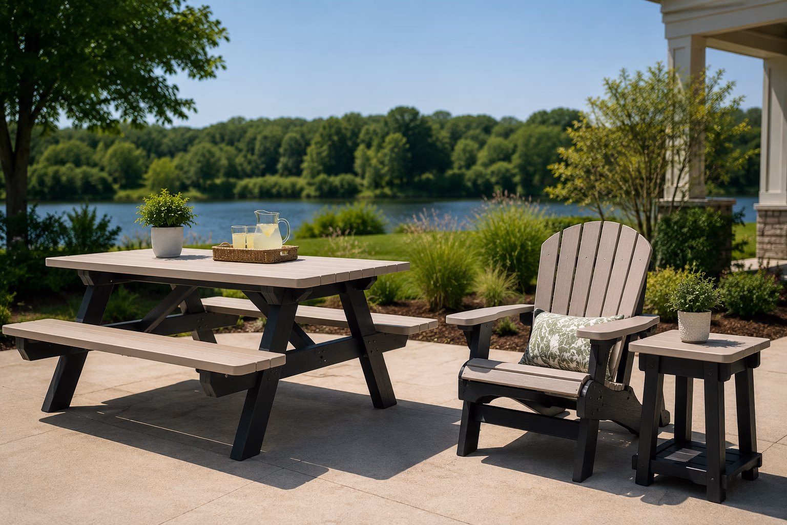 Why Poly Furniture Is the Best Choice